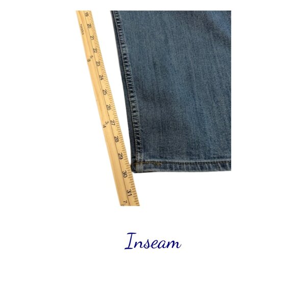 Wrangler Mens Jeans Regular Fit 42X30 - New With Tags - Picture 7 of 9